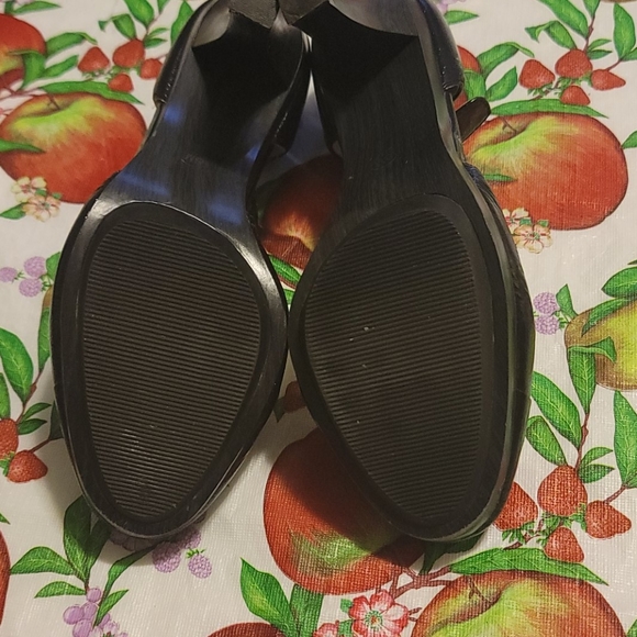 Micheal kor Black Shoes - Picture 5 of 7